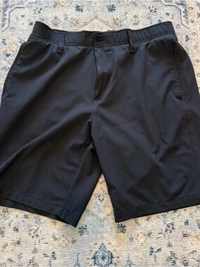 Men’s UA Drive Under Armour Black Flat-Front 8 ‘’ Golf Shorts